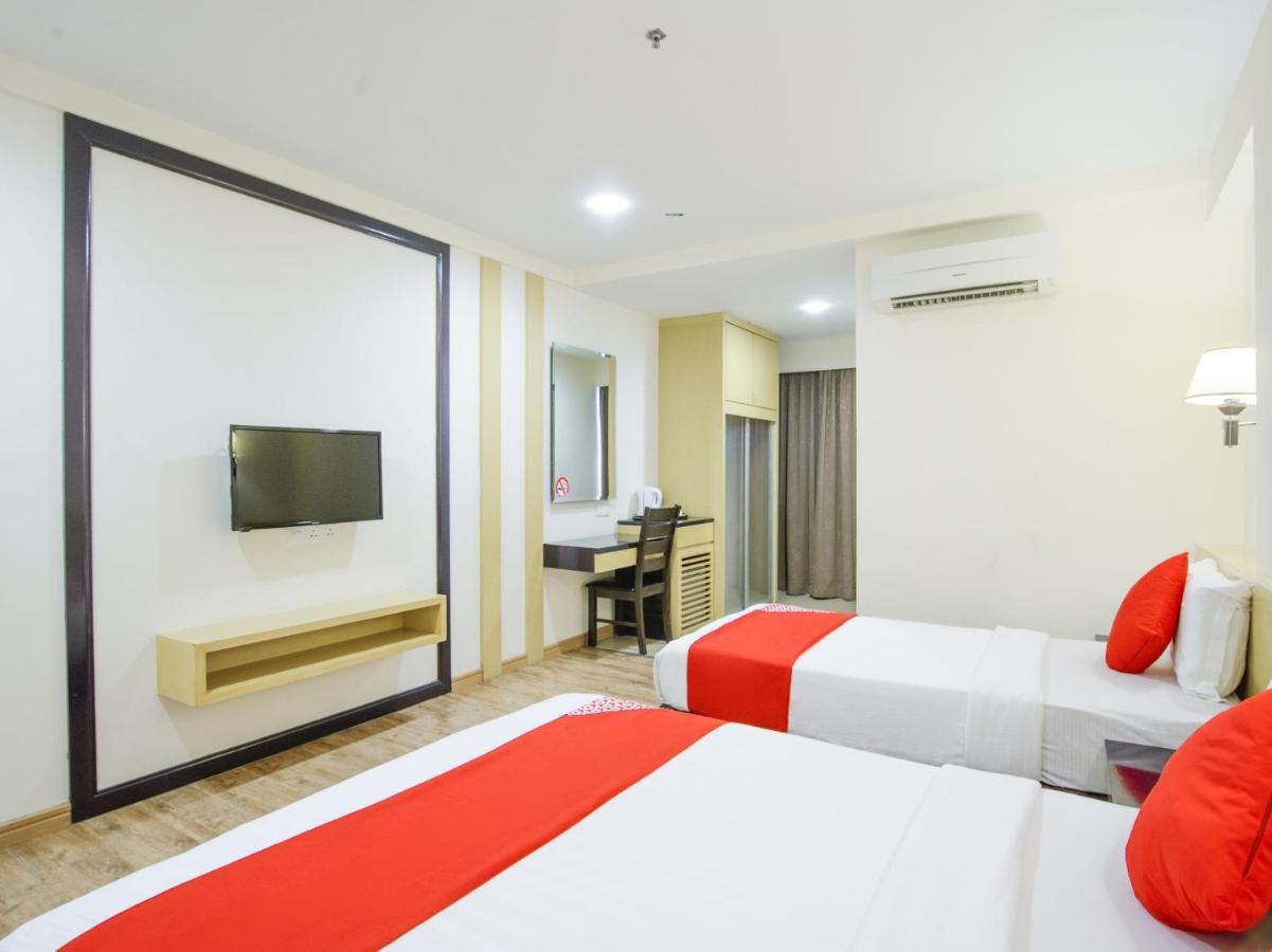 Oyo 371 Grand Eastern Hotel Kota Kinabalu Exterior photo