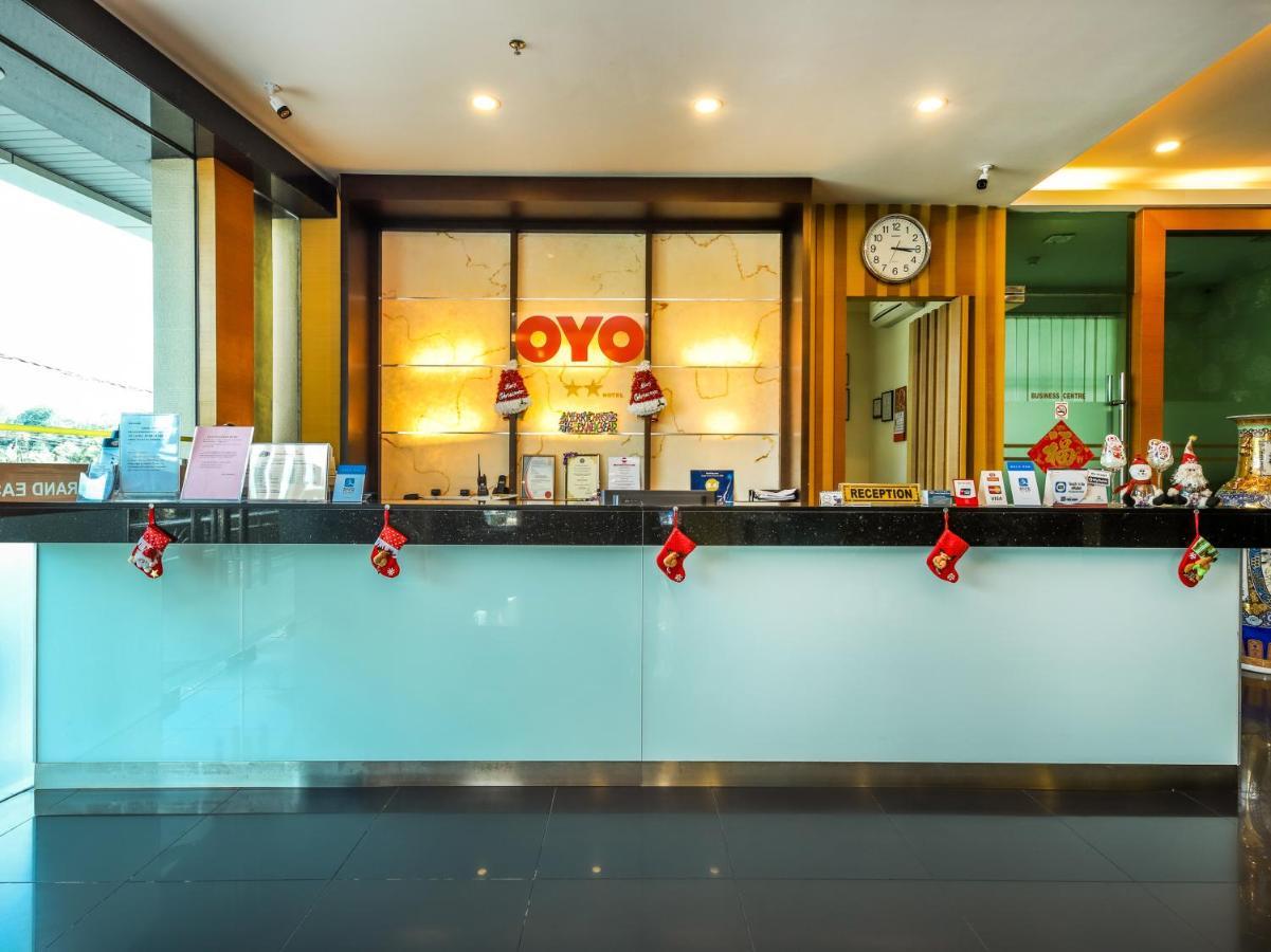 Oyo 371 Grand Eastern Hotel Kota Kinabalu Exterior photo