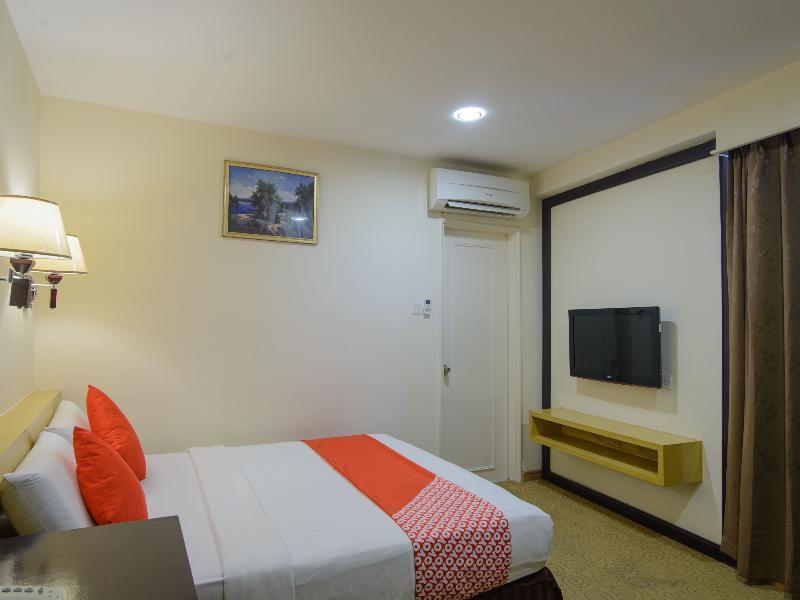 Oyo 371 Grand Eastern Hotel Kota Kinabalu Exterior photo